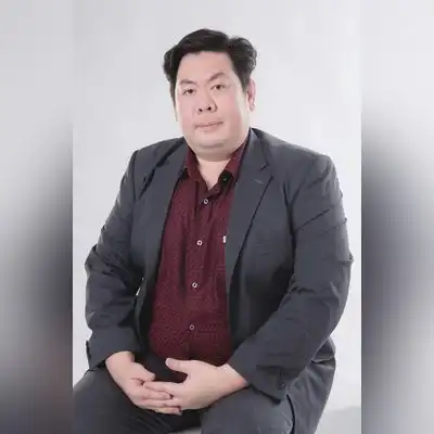郑薇